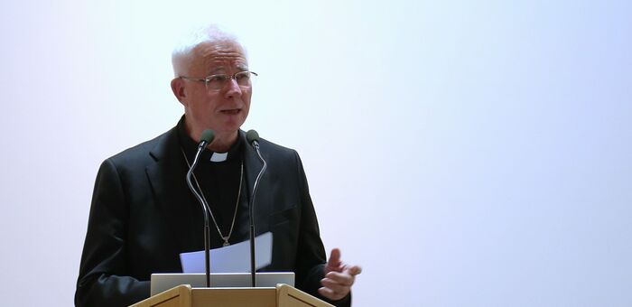 Lackner: Kirche muss sich mehr für Anders- und Nichtgläubige öffnen